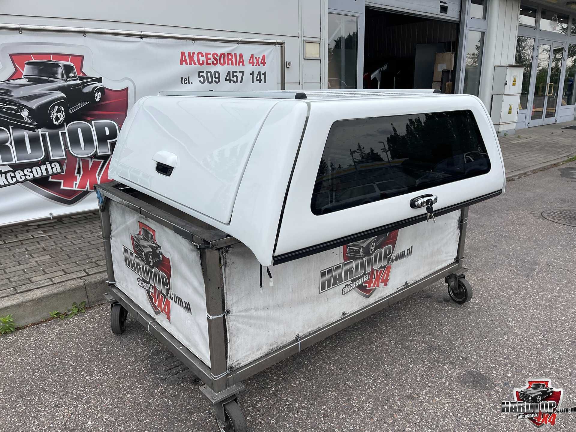 Zabudowa Mitsubishi L200 Hardtop Pickup na pakę