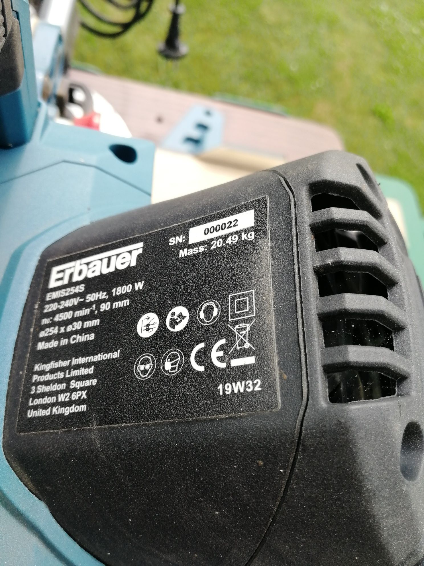 Erbauer Ukośnica z posuwem Erbauer 1800 W 254 mm EMIS254S