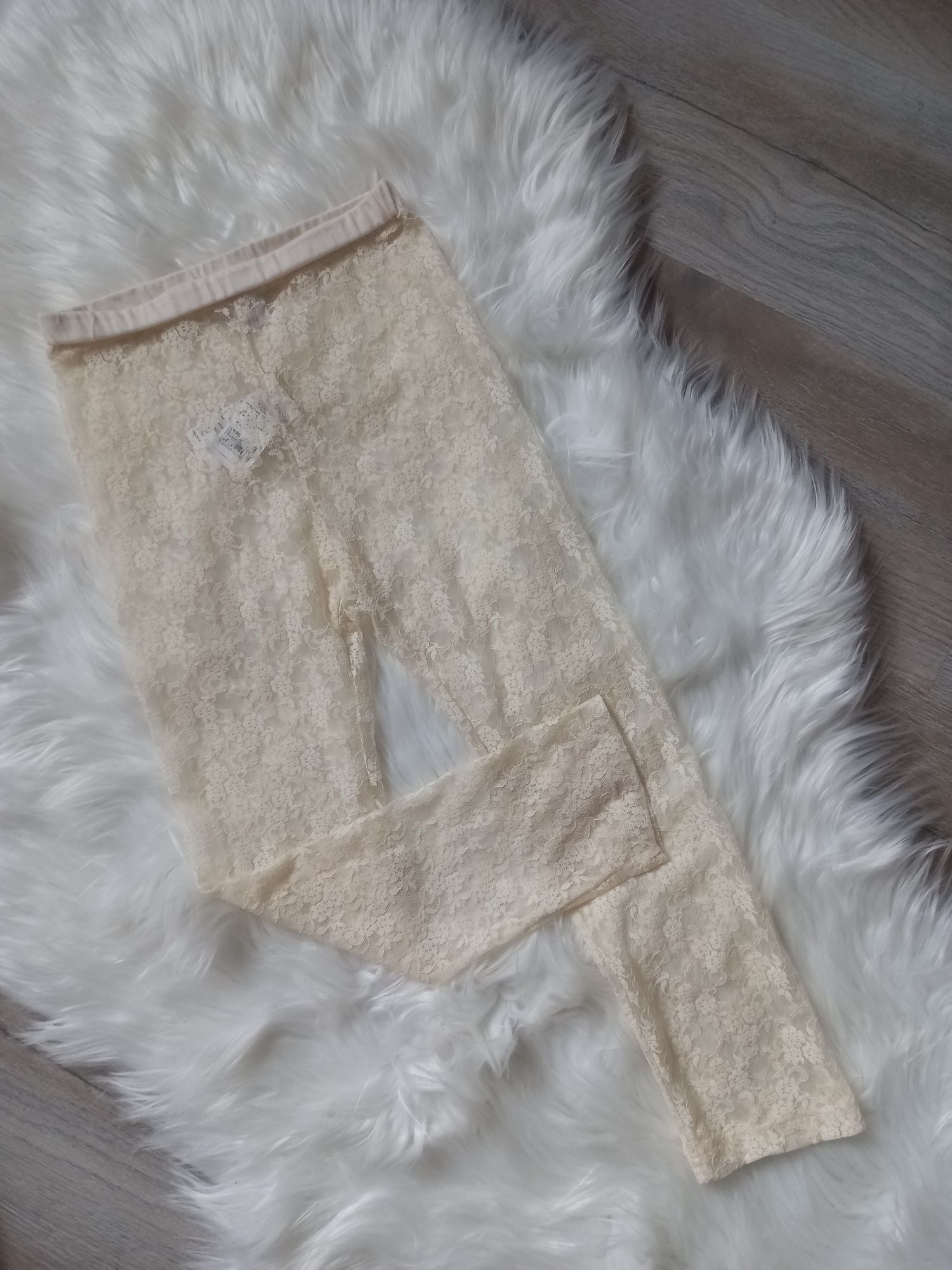 Legginsy getry koronka A la Modelki krem Lady Diamond roz 134 9 lat pr