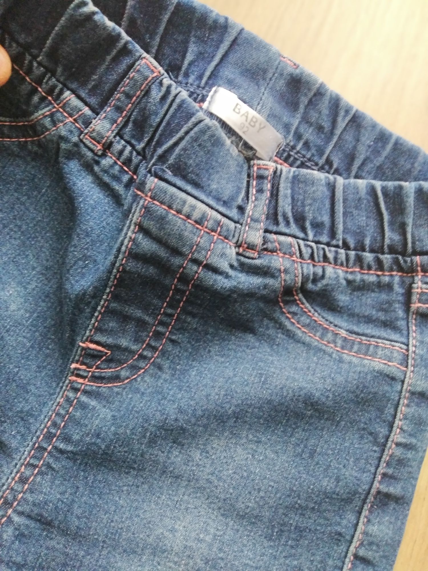 Spodnie jeans dla dziewczynki 92