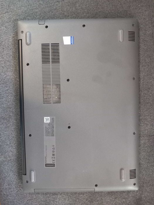 Portátil Lenovo Ideapad 330 AMD A6, Disco SSD 250Gb, 8 GB Ram