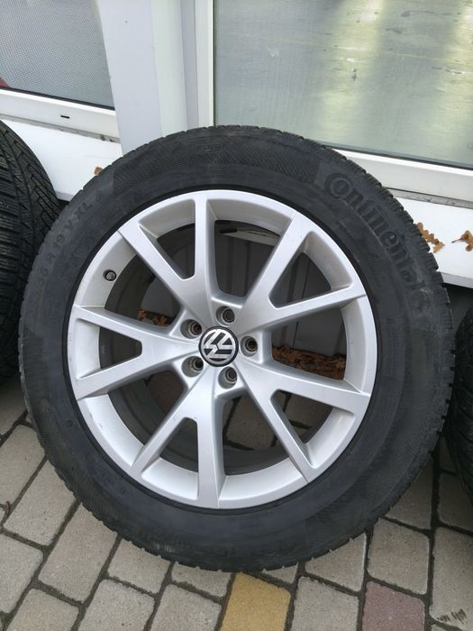 Диски з зимовою гумою R19 для Volkswagen Touareg 2022+