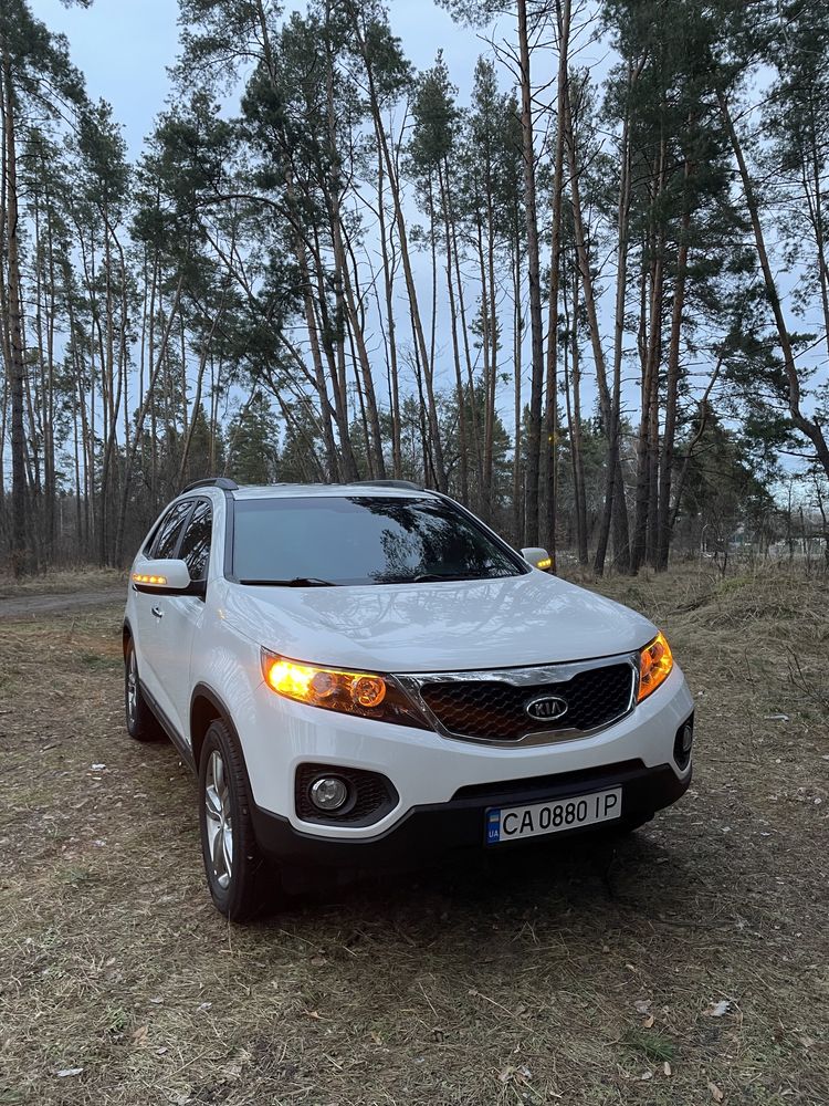 Kia Sorento комплектація EX