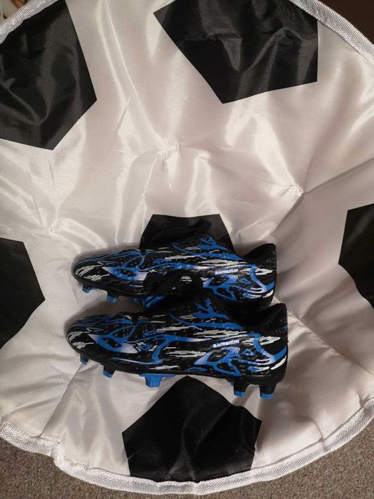 Красовки футбольные