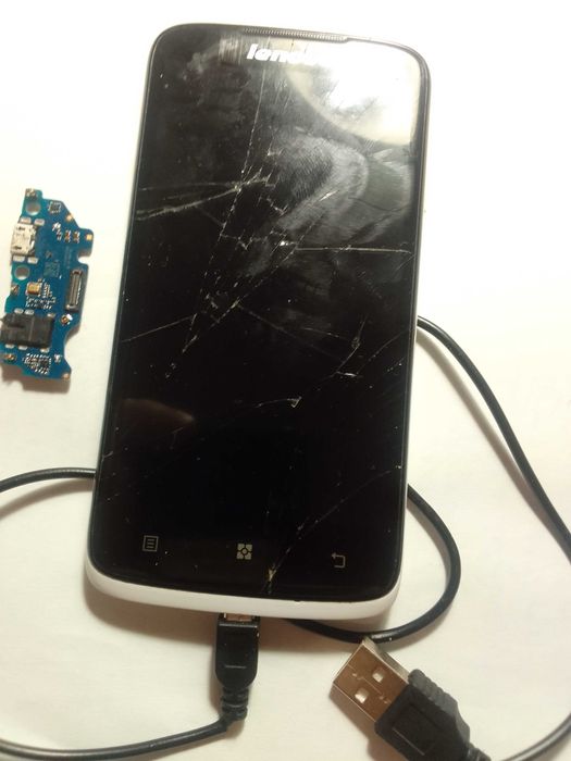 Телефон Lеnovo S8207