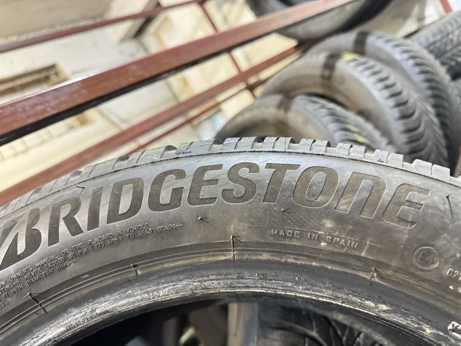 R17 205/55 Bridgestone шини зима 4шт комплект