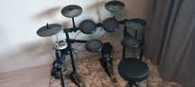 Perkusja elektroniczna Alesis DM7X  Roland KD-9 Gratisy