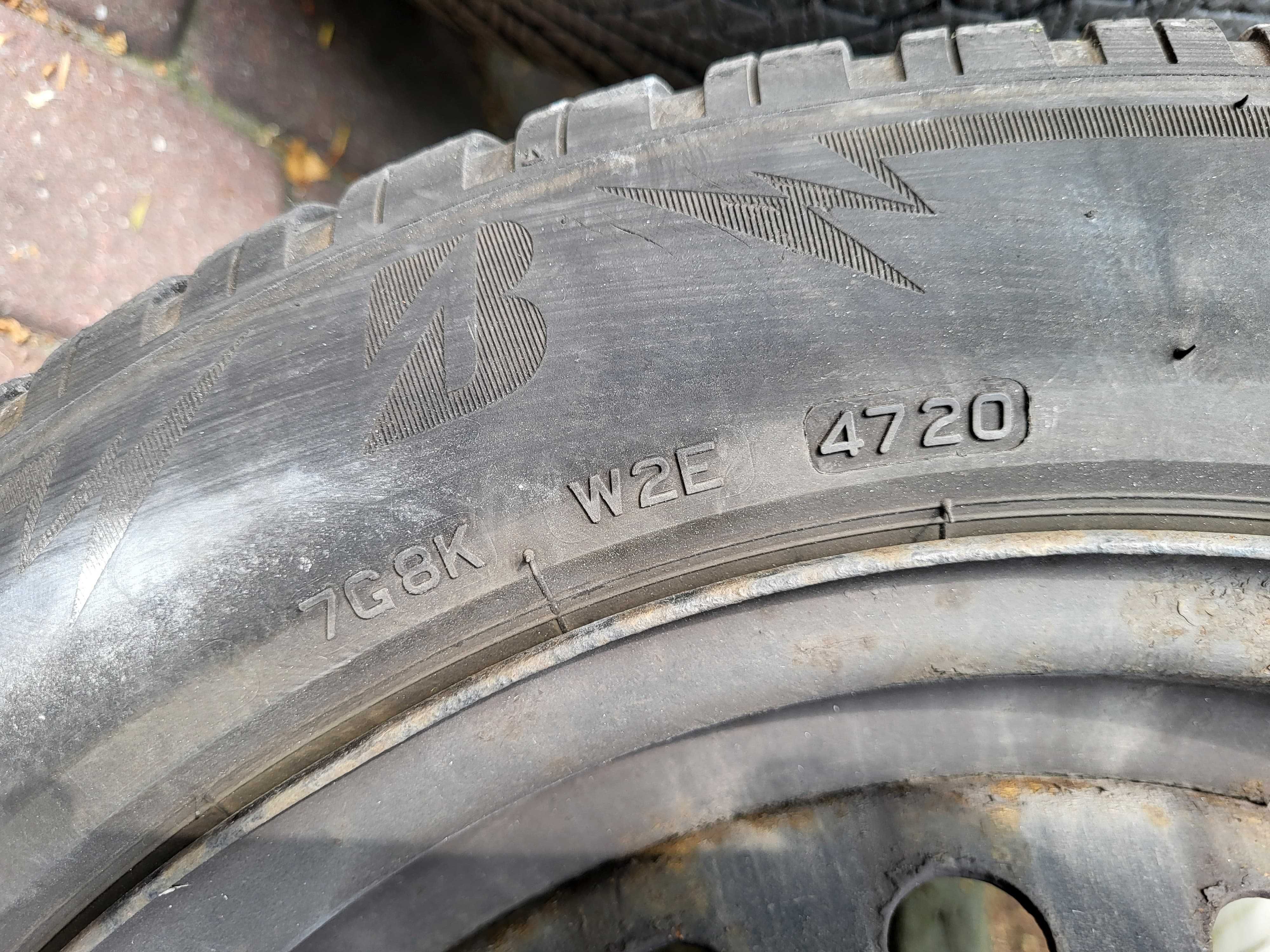 Koła samochodowe - opony zimowe Bridgestone 205/55R16 + felgi stalowe