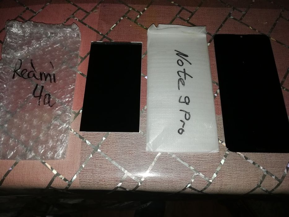 Дисплеи на смартфон 11 штук