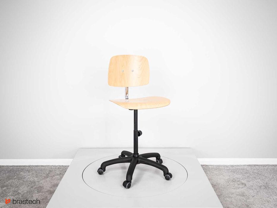 Krzesło warsztatowe, sklejka bukowa, na kółkach, lakierowane