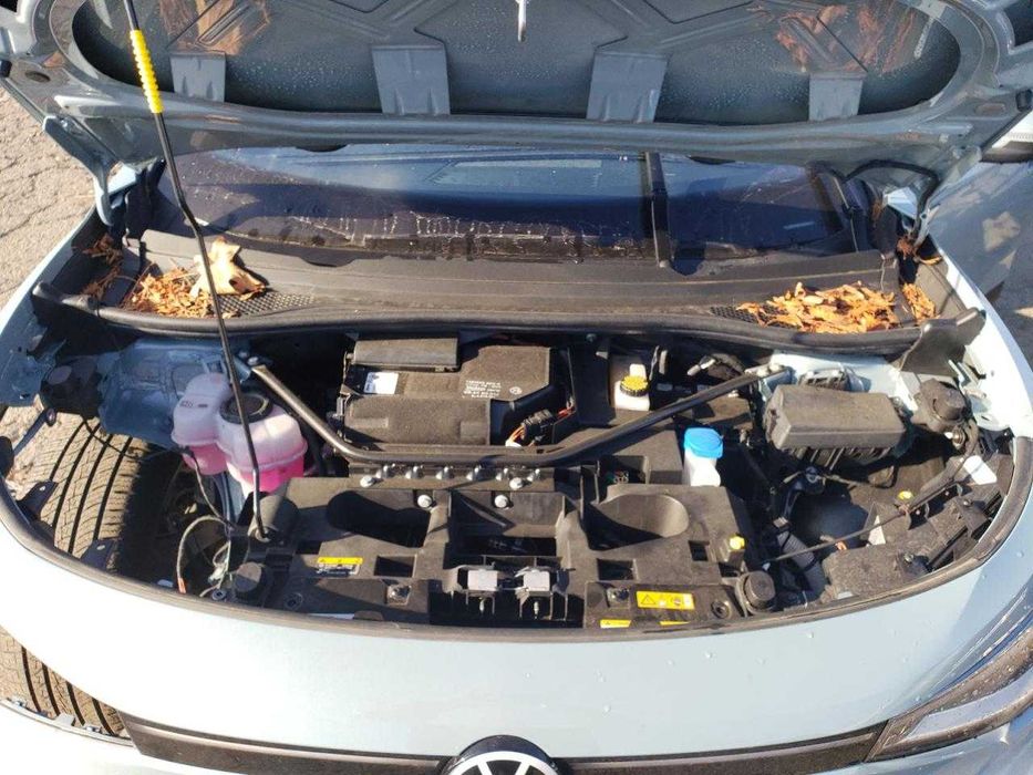 2023 VOLKSWAGEN id.4 pro plus в дорозі