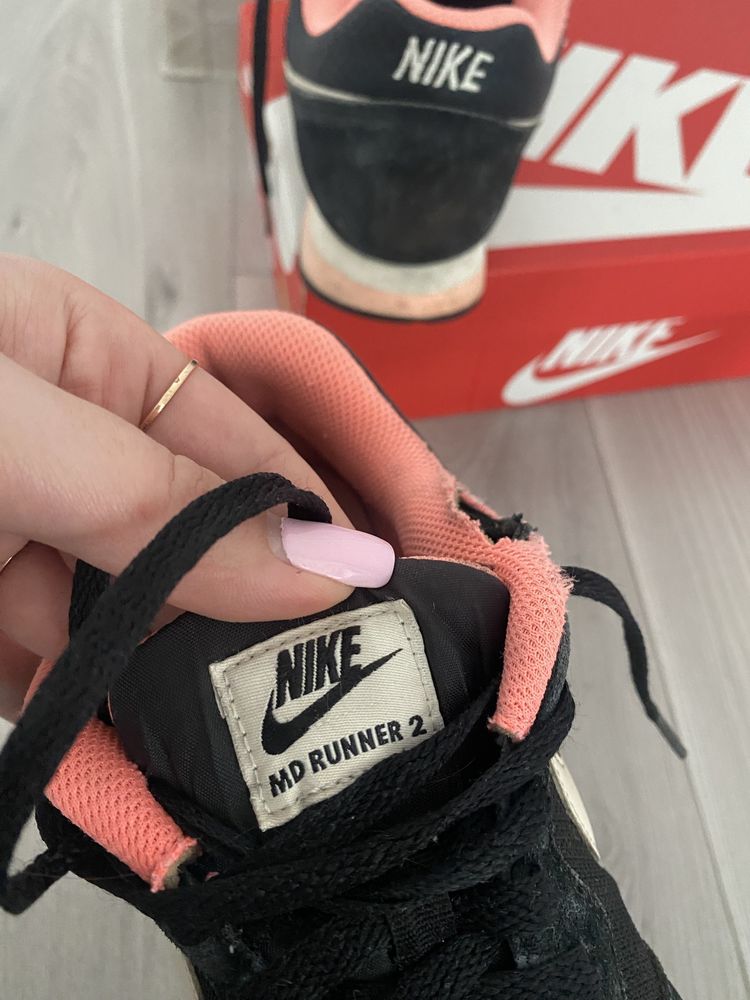 Buty Nike MD Runner 2 42 Unisex