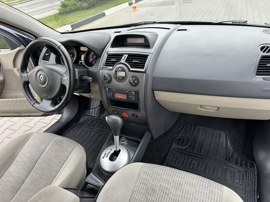 Рено Меган 1.6 автомат газ