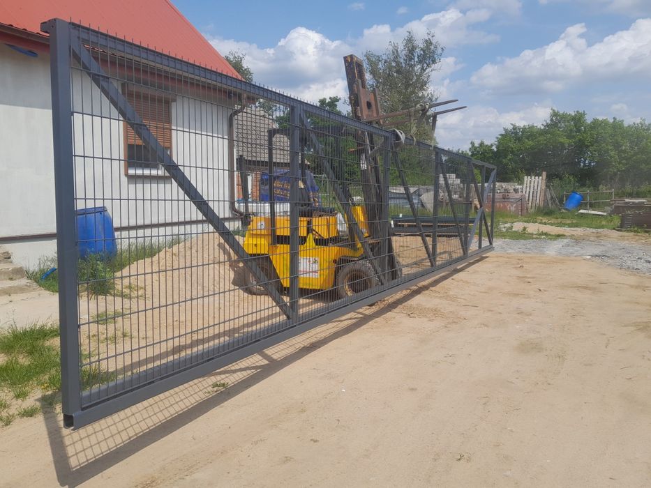 Brama przesuwna do firmy  gospodarstwa wjazd  8m