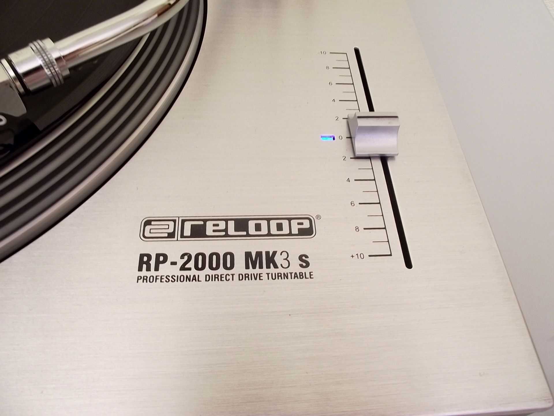 Gramofon RELOOP RP-2000 MK3 - Super stan!