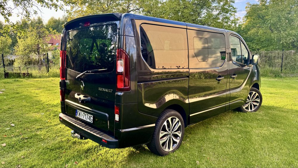 Renault trafic 2.0 2020 rok