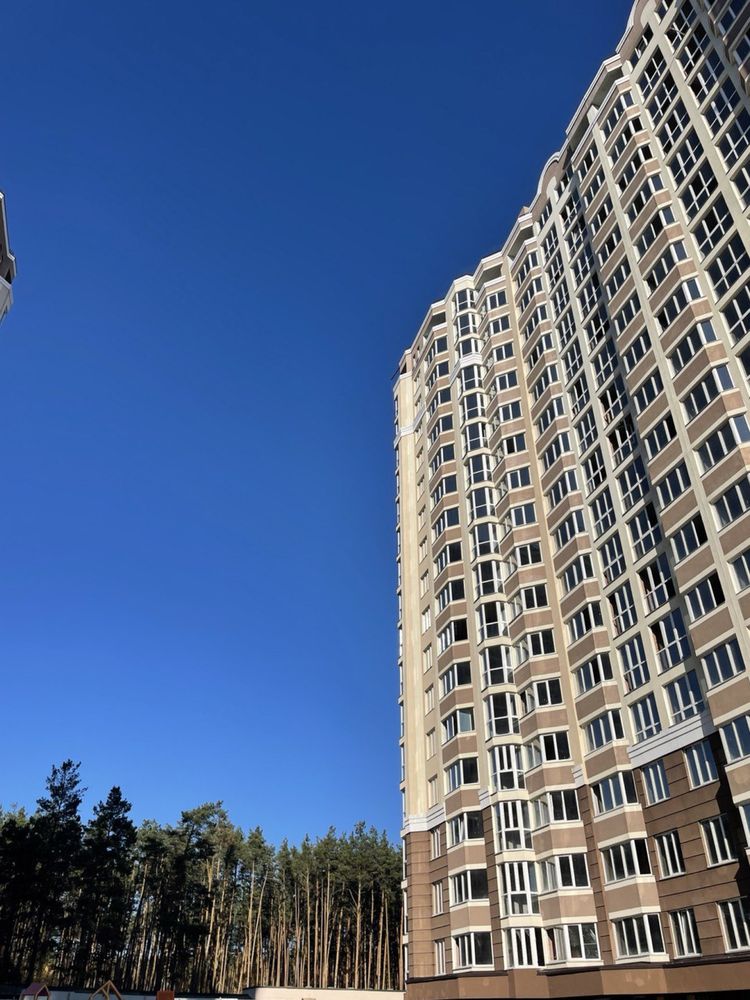 Однокімнатна 42м2 квартира в зданому будинку! Терміново!