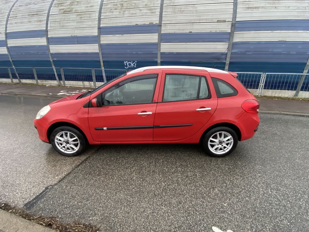 Samochód Renault Clio 2009