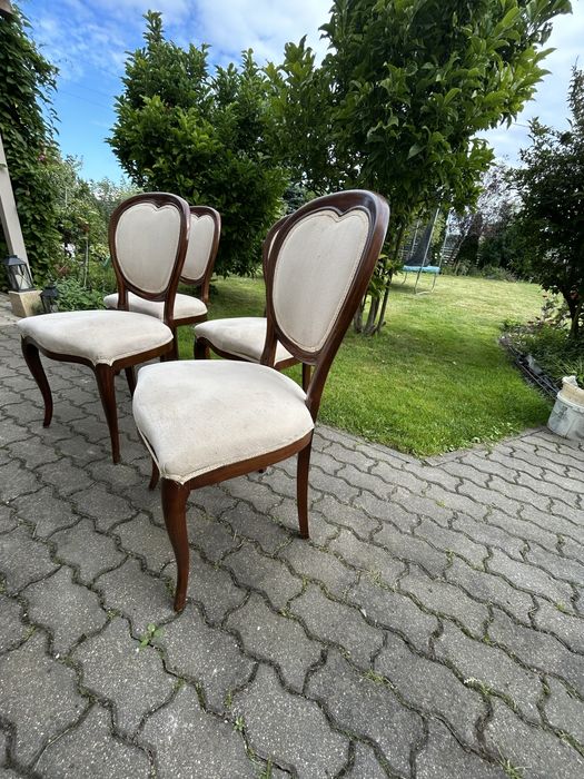 Stól owalny rozkładany 155 +44 x  110  plus 4 krzesla Selva