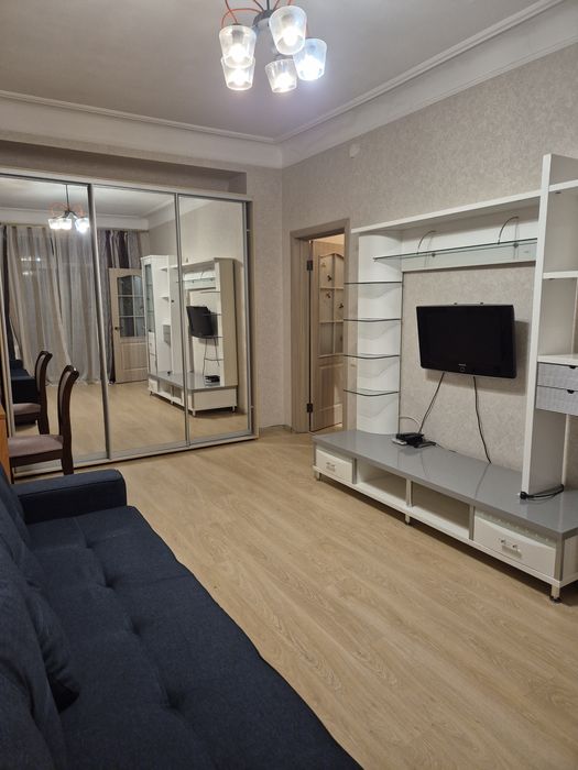 Сдам 1-комнатную квартиру в районе  памятника Славы от СОБСТВЕННИКА