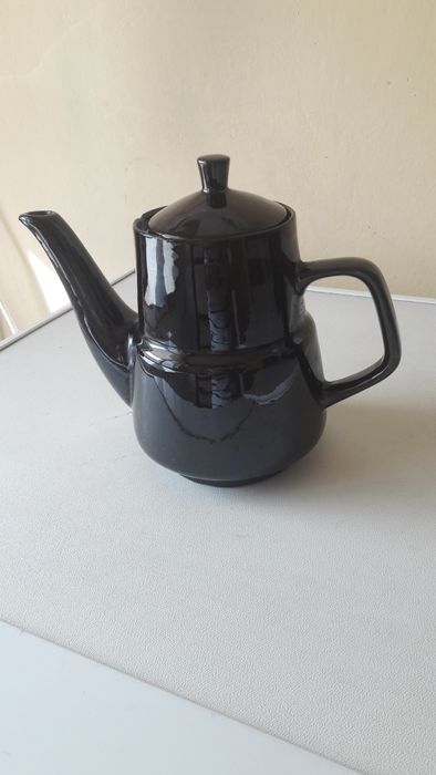 Ceramiczhy dzbanek na kawę lub herbatę