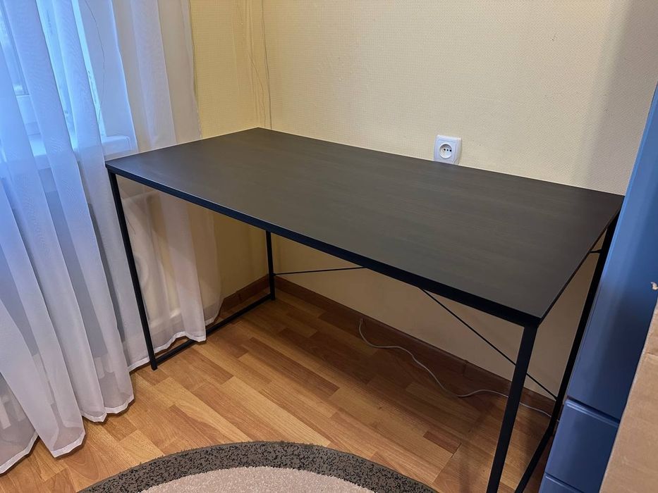 Стіл письмовий ASTRUP 120x60см чорний