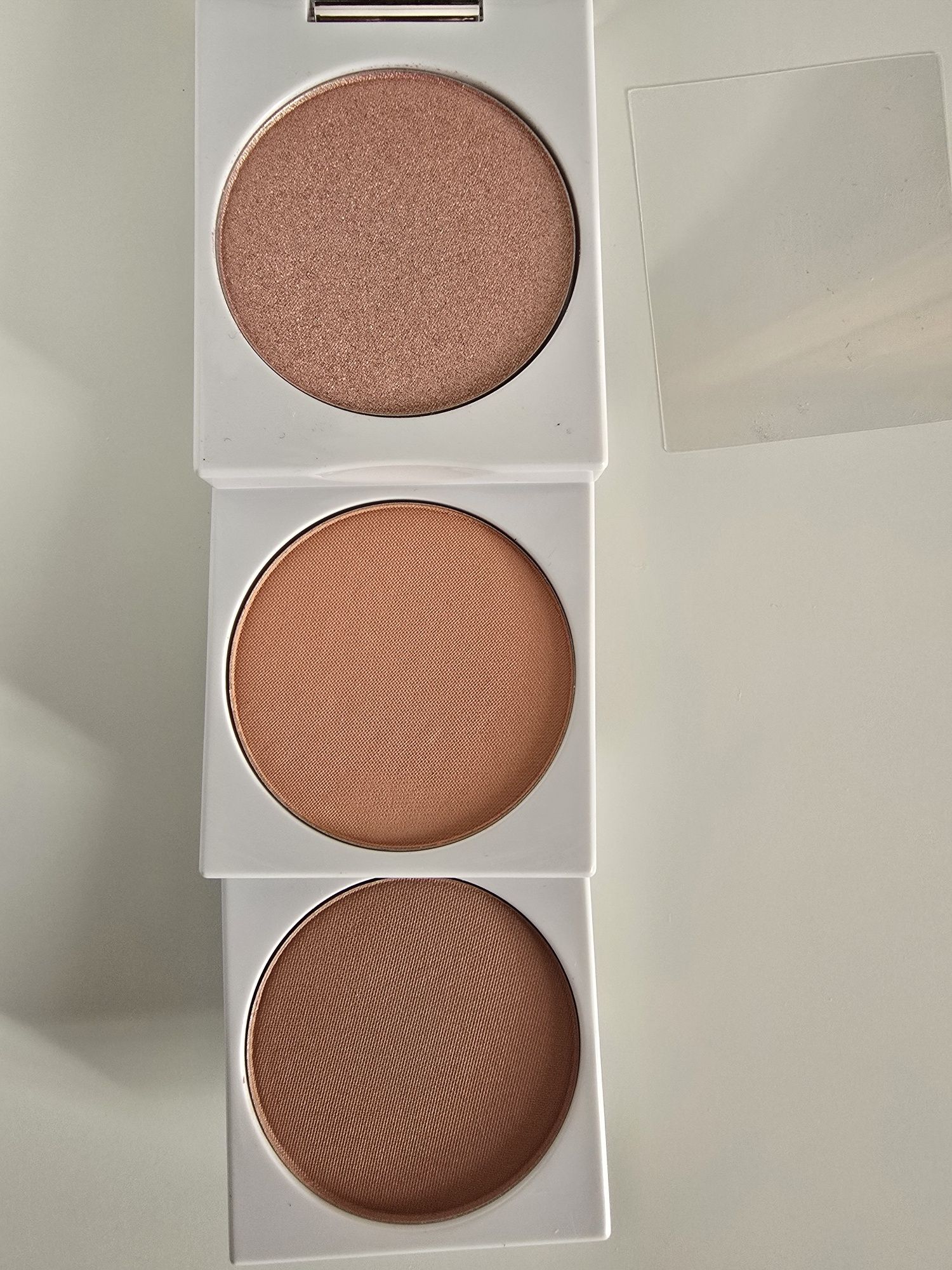 Tarte Amazonian Clay Trio róż +rozświetlacz
