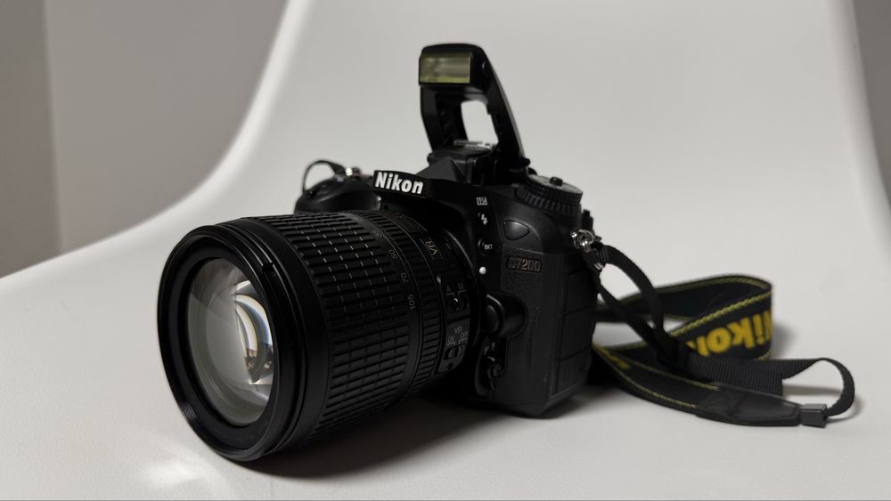 Фотоапарат Nikon D-7200