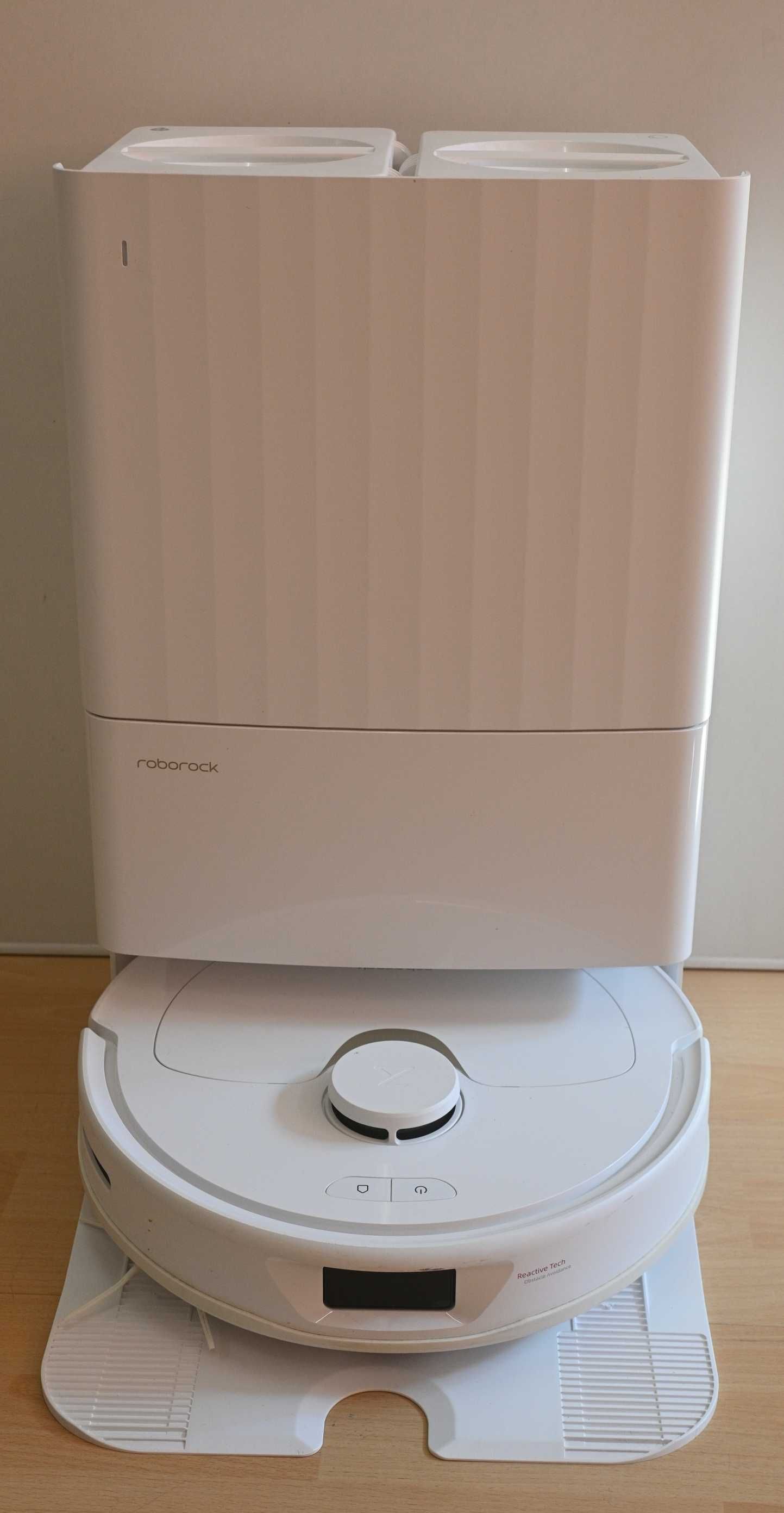Robot sprzątający ze stacją Roborock Q REVO (biały)