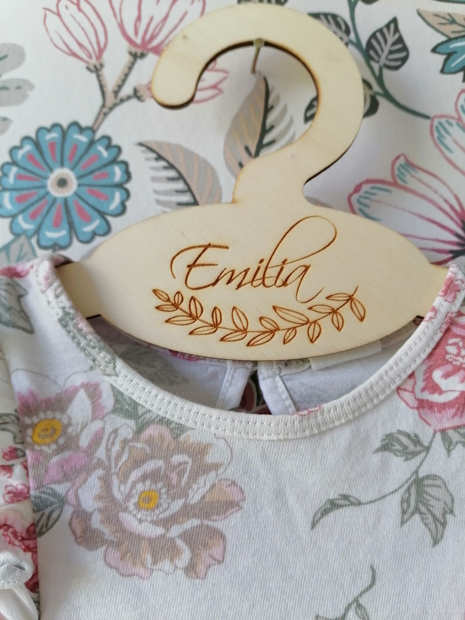 Sukieneczka w kwiaty 68 H&M