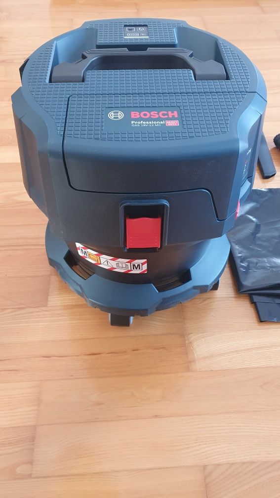 Odkurzacz akumulatorowy Bosch GAS 18V-12 MC. Nie używany.
