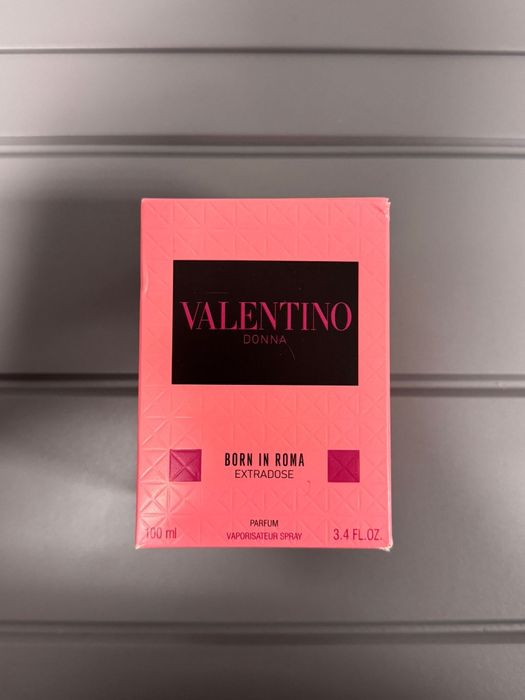 Valentino Donna Born in Roma Extradose