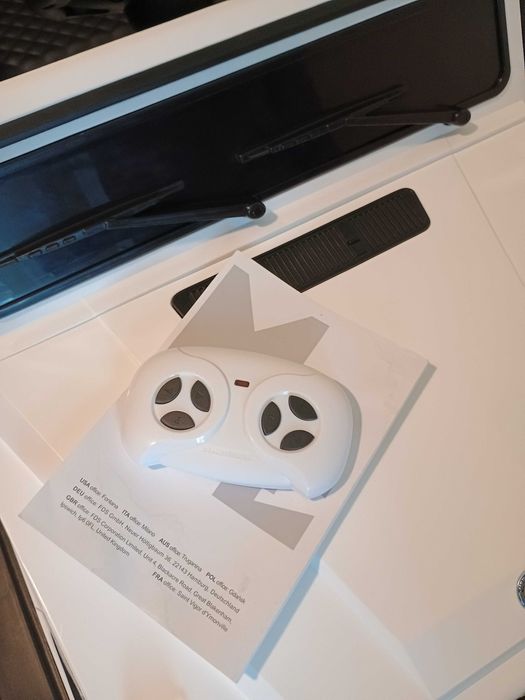 Mercedes Maybach G650-S auto elektryczne dla dzieci LED biały pilot