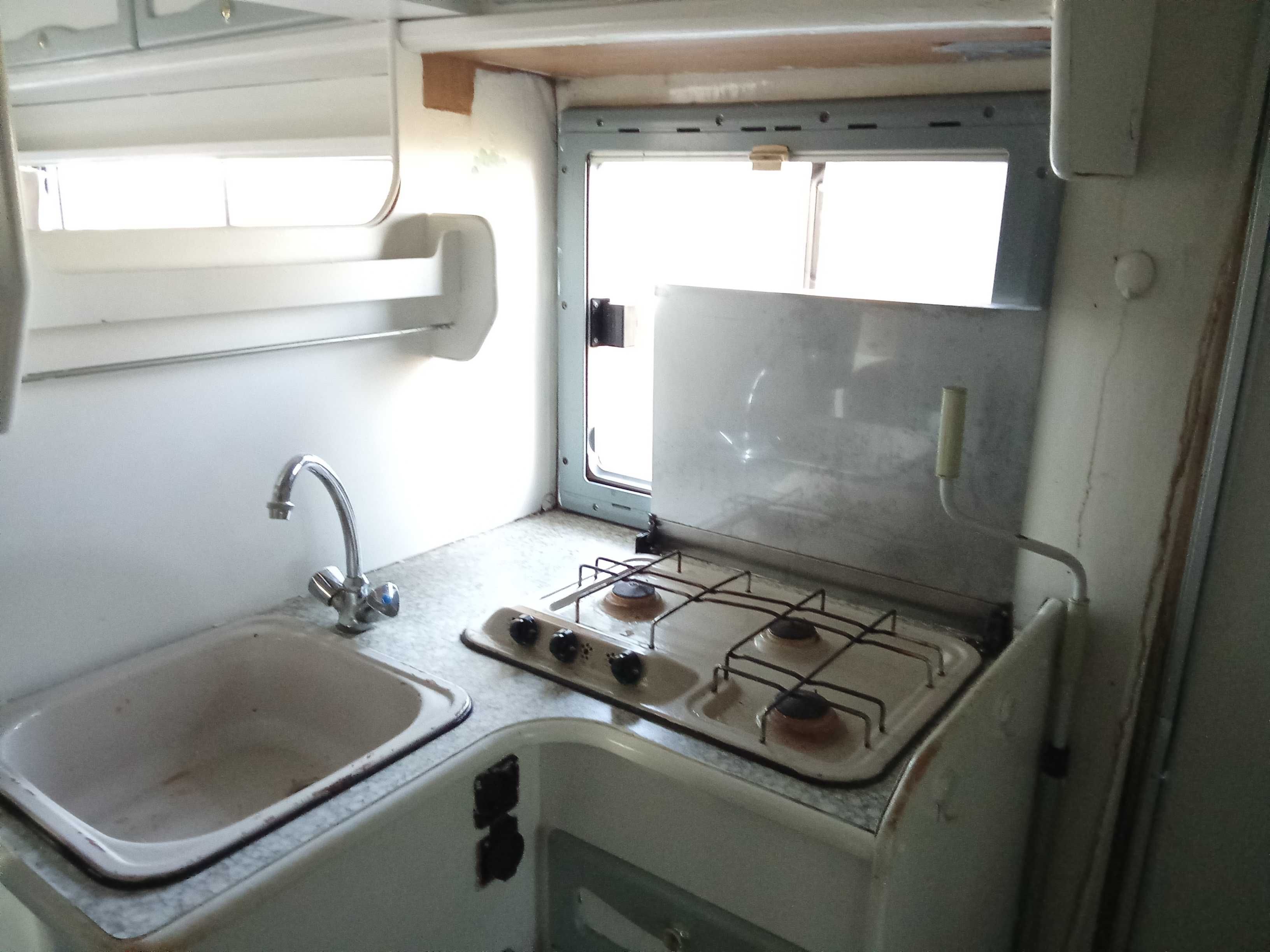 autocaravana fiat e ford transit,favor ler todo o anúncio