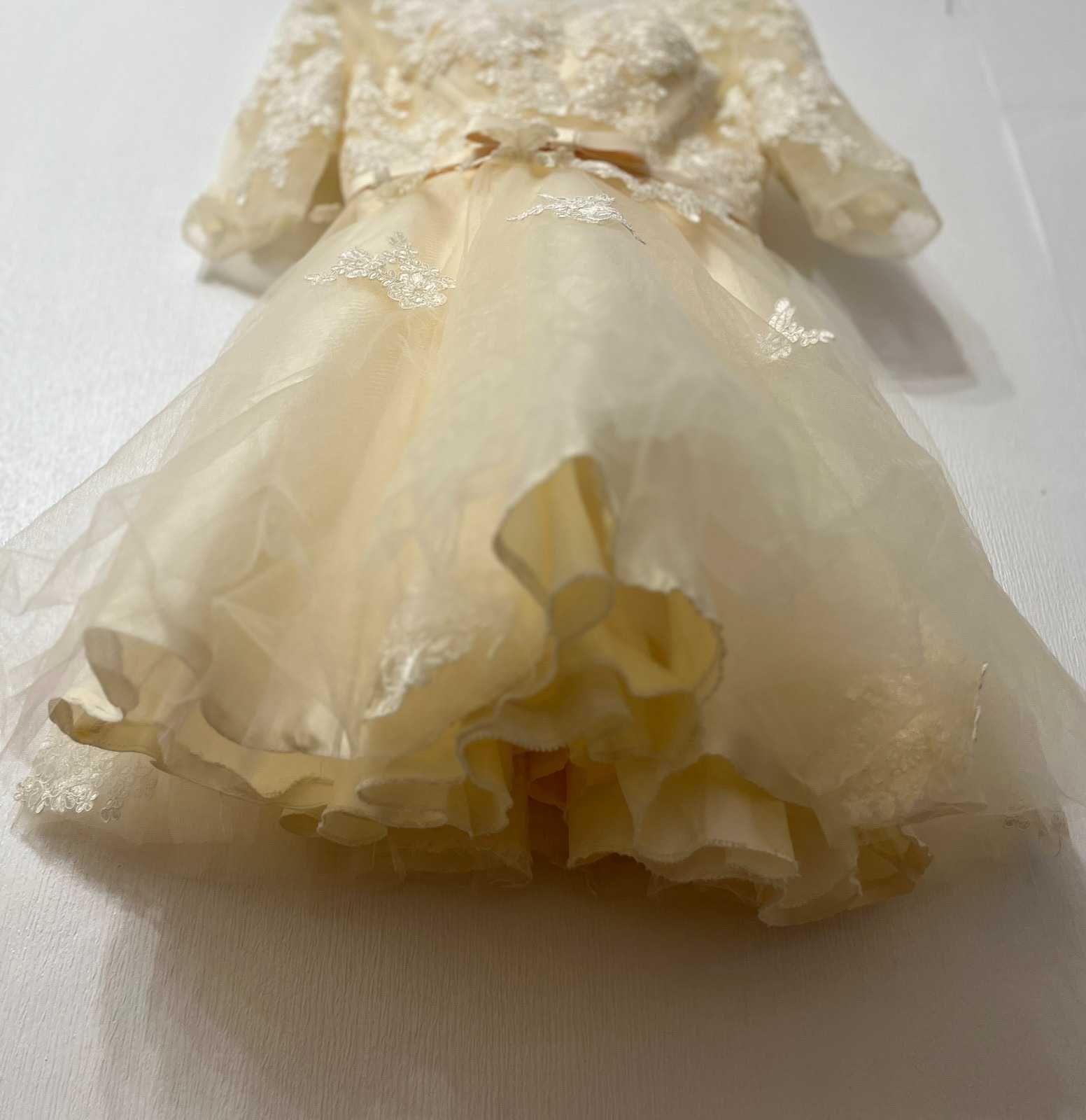 Сукня весільна ошатна святкова від Valentino