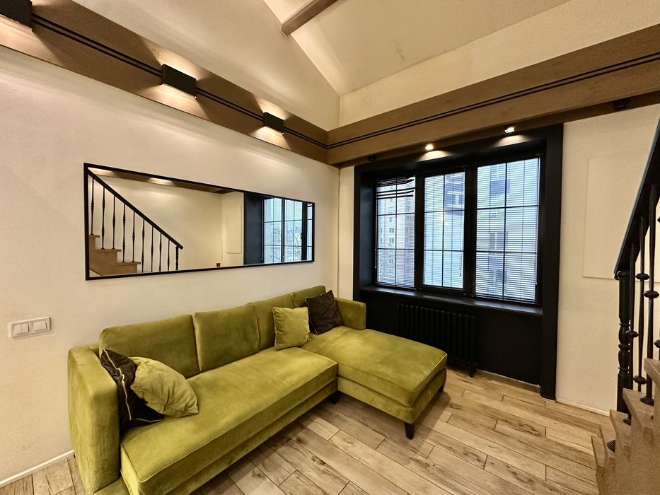 Дворівнева квартира з дизайнерським ремонтом! Мінімальні податки!