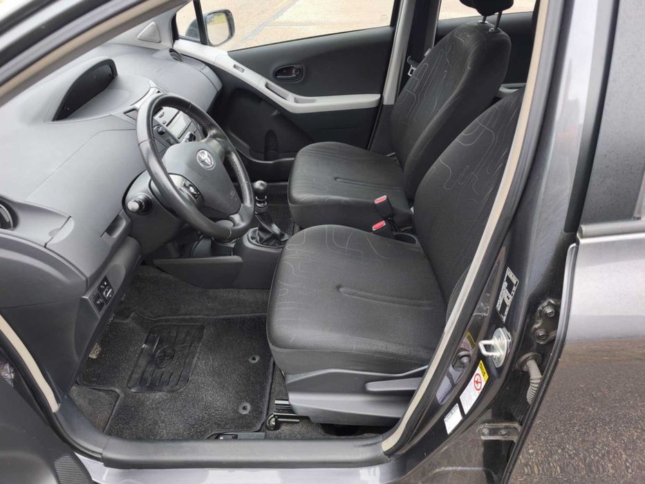 Toyota Yaris Jeden Właściciel Bezwypadkowy Z Niemiec