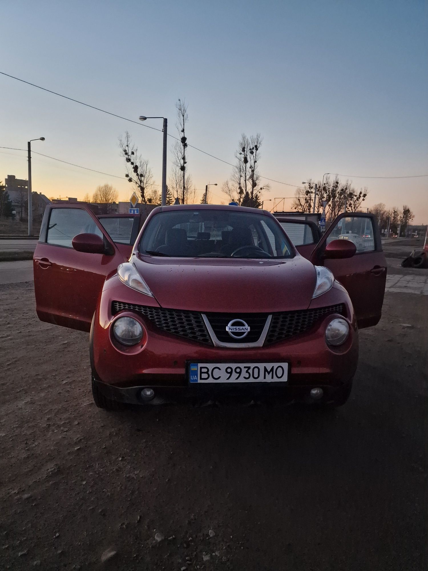 Nissan juke Ніссан Джук 2012