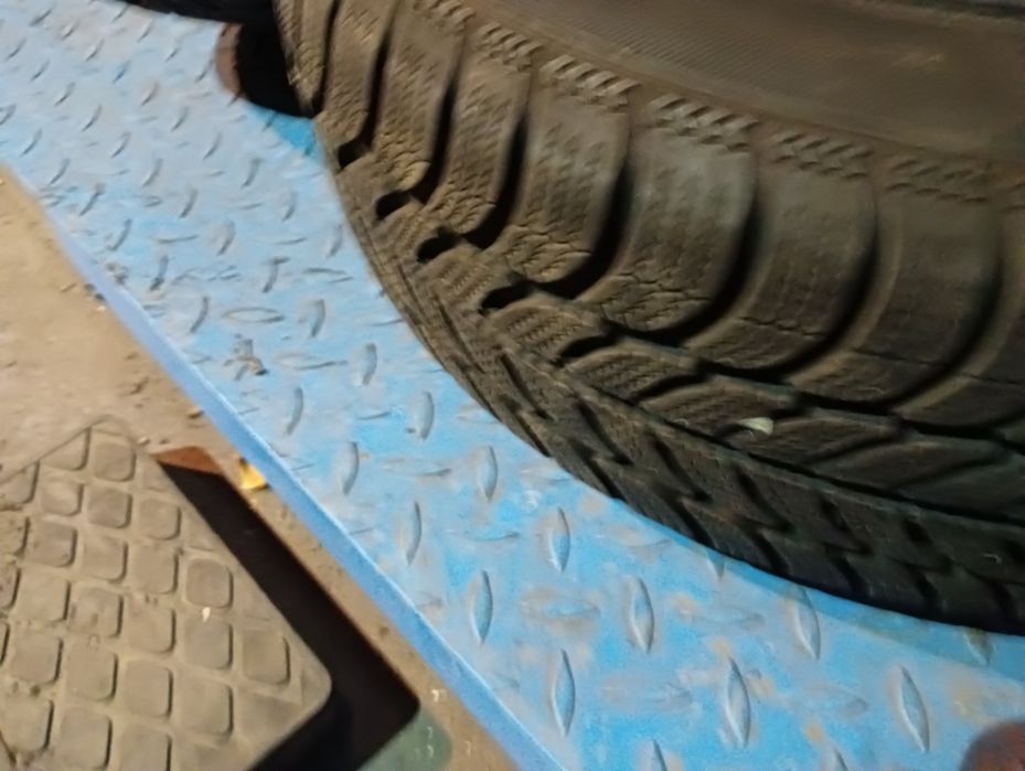 Felga stalowe  z oponami zimowymi VW