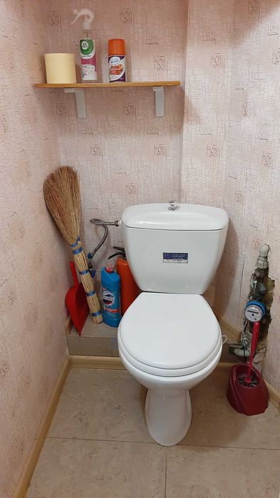 Кімната в квартирі без власників