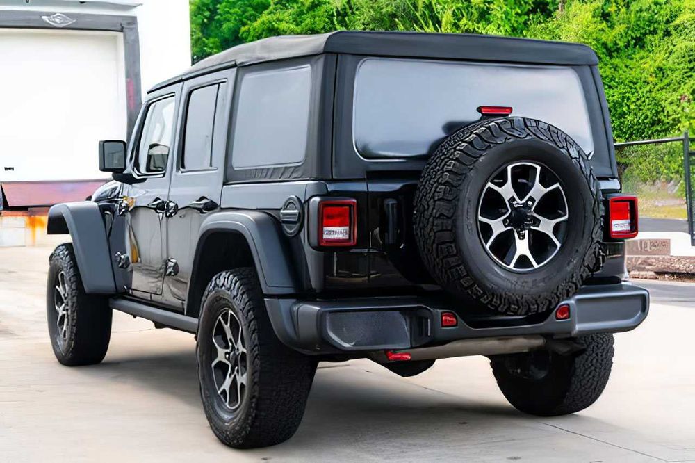 Jeep Wrangler      2021