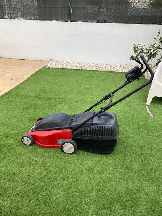 Cortador de relva eletrico