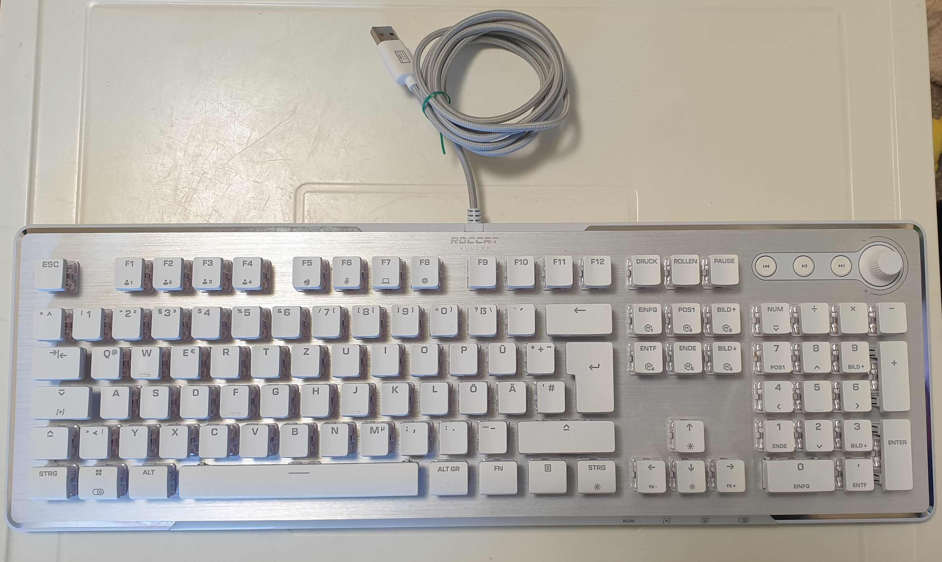 Механічна клавіатура Roccat Vulcan 2