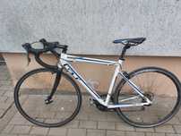 Rower szosowy GT + trenażer Elite