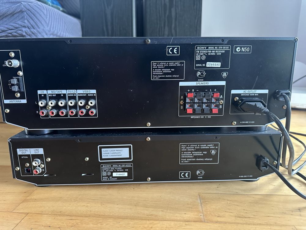 Amplituner Sony wraz z CD