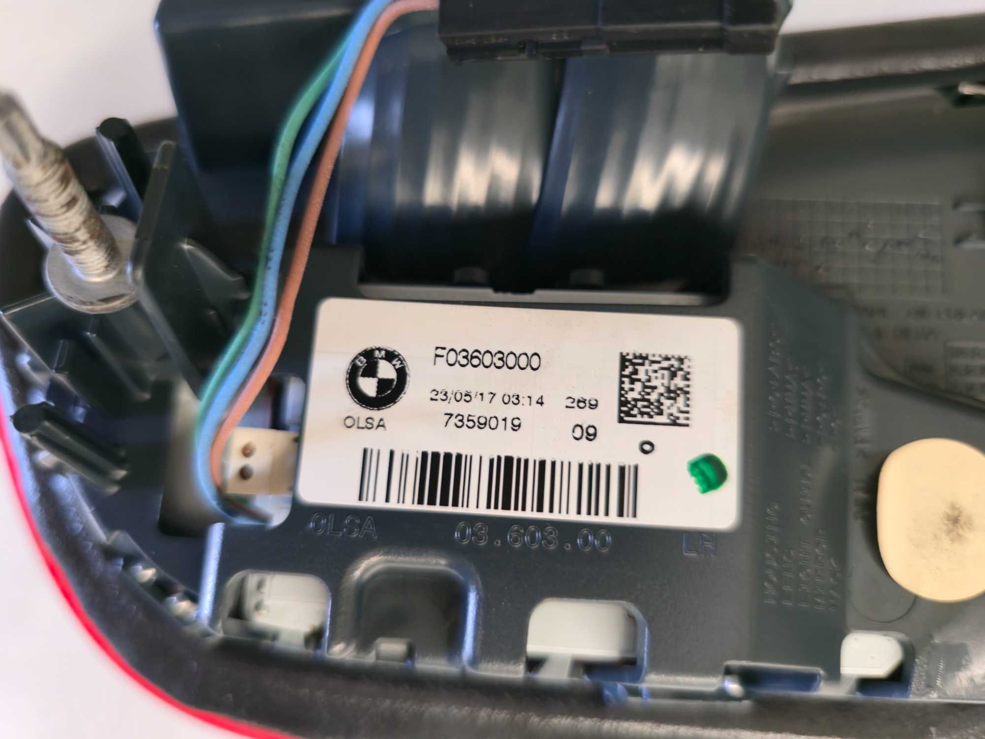 Farolim mala esquerdo BMW Serie 1 F20 LCI (2014 a 2019)