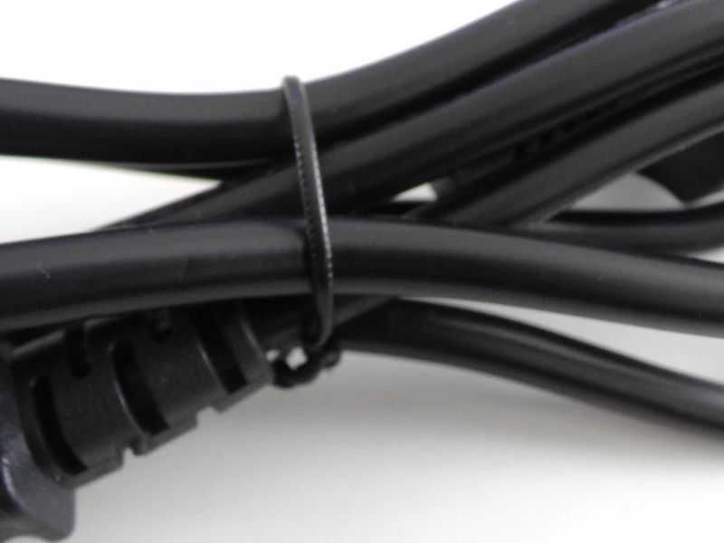 Kabel przewód zasilania do Roland keyboard syntezator Revox