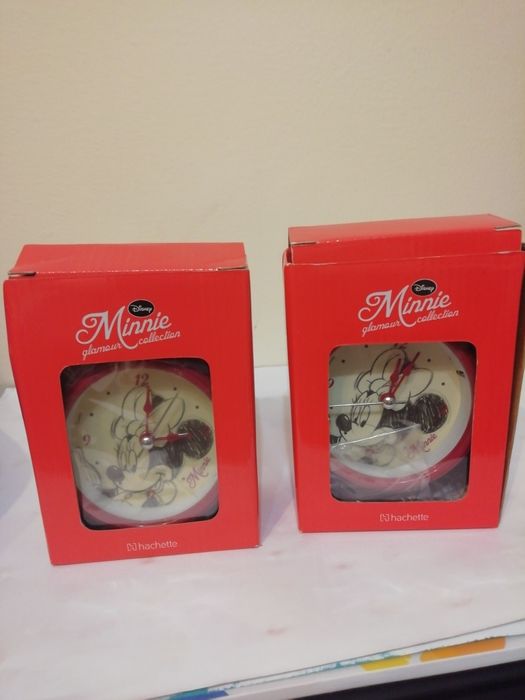 Vendo relógios Minie