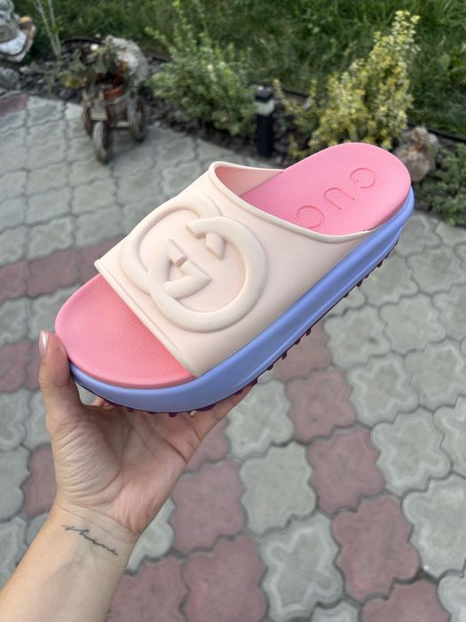 Стильные шлепки Gucci