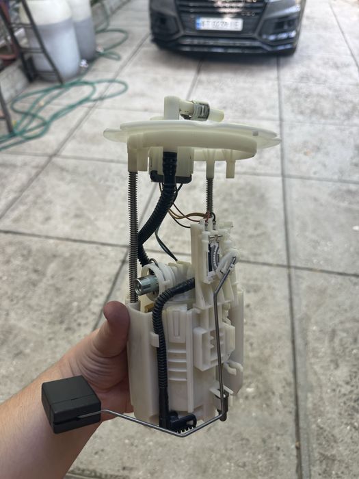 Топливный насос бензонасос Infiniti Q50